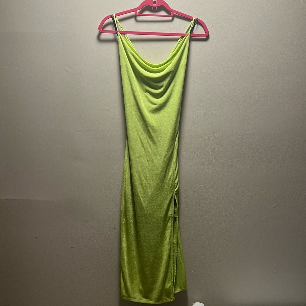 ✨CAMI MIDI SLIP DRESS✨ - Picture 2 of 6